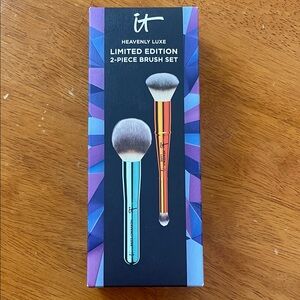 IT Cosmetics Heavenly Luxe Brush Set - Teal and Orange